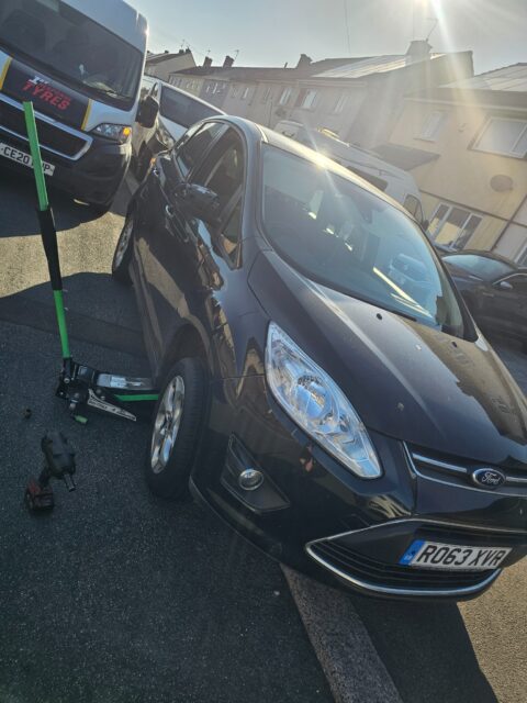 1st Response Tyres mobile tyre van fitting a tyre to a Ford C-Max